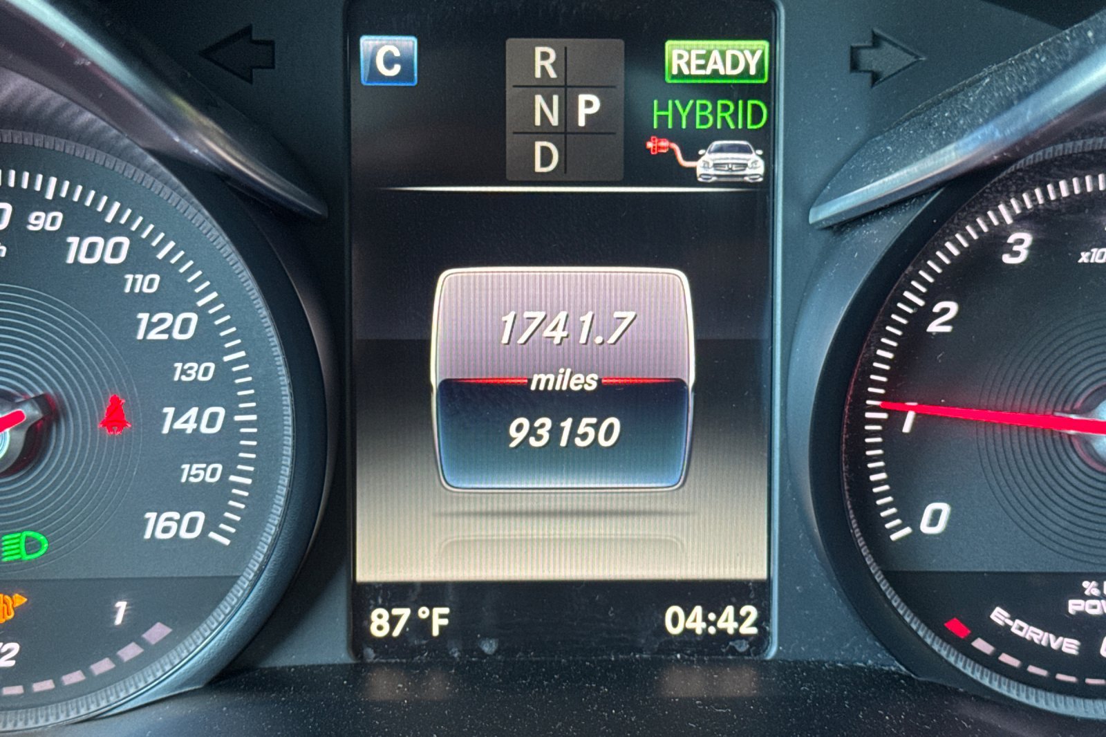 Used 2018 Mercedes-Benz GLC 350e 4MATIC image 38