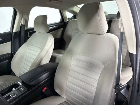 Used 2018 Ford Fusion S FWD image 13