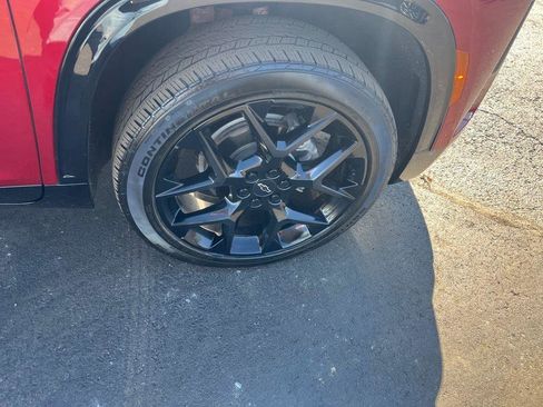 Used 2025 Chevrolet Traverse RS w/ LPO, Floor Liner Package image 35