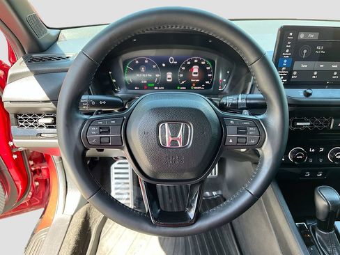 Used 2024 Honda Accord Sport image 11