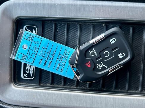 Used 2018 GMC Yukon Denali w/ Denali Ultimate Package image 34