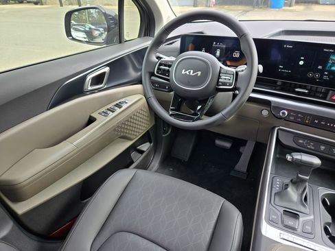 New 2026 Kia Carnival LXS image 9