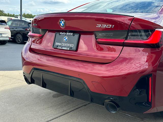 Used 2025 BMW 330i xDrive Sedan w/ M Sport Package AWD/4WD image 10