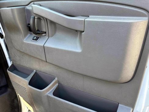 Used 2024 GMC Savana 2500 w/ Driver Convenience Package image 8