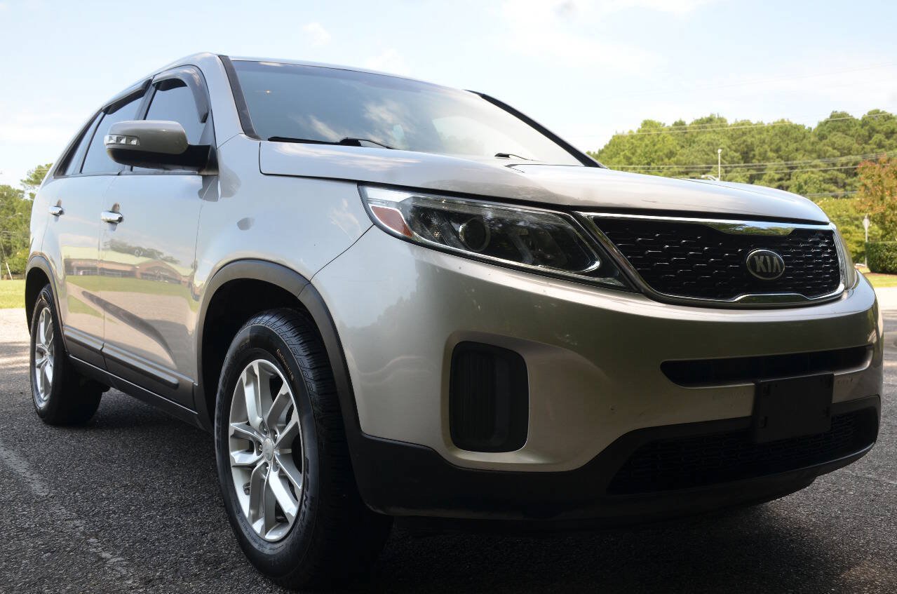 Used 2014 Kia Sorento LX FWD image 3