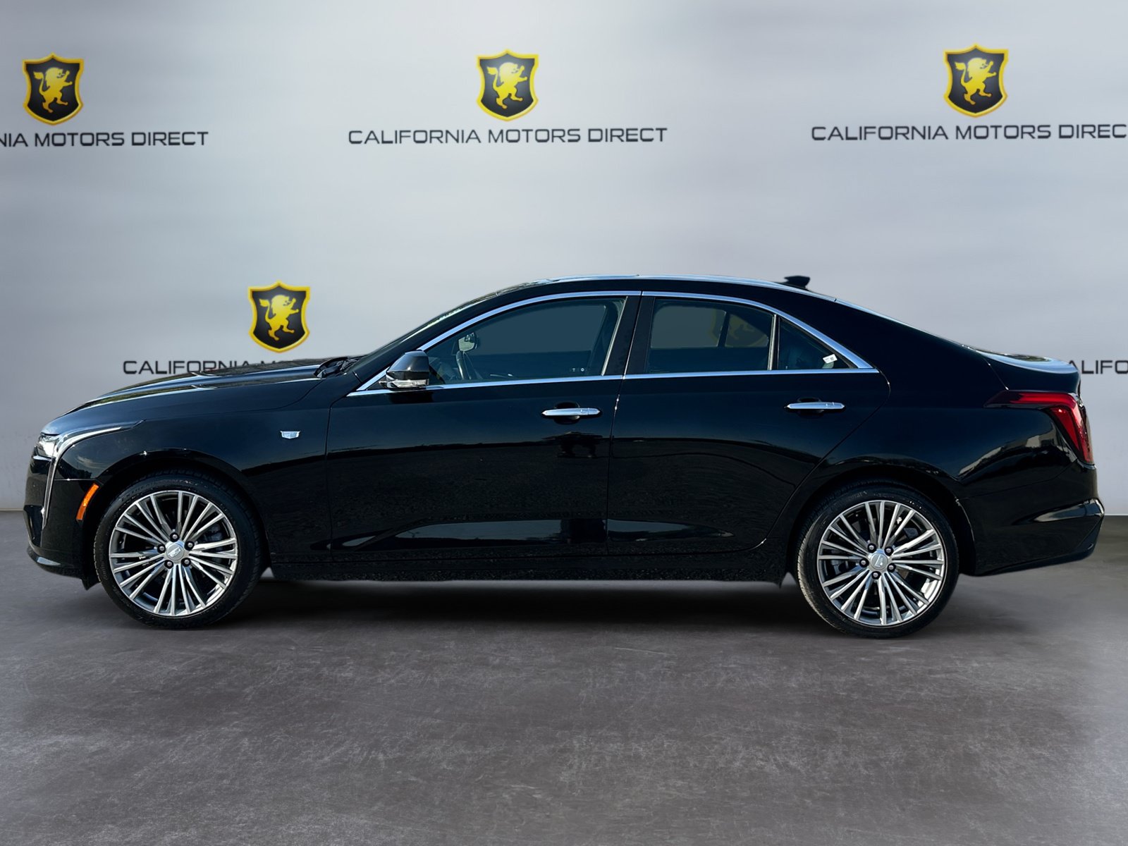 Used 2025 Cadillac CT4 Premium Luxury AWD/4WD image 2
