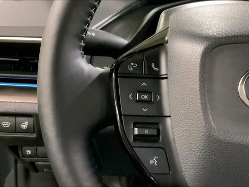 Used 2024 Toyota Prius XLE image 24