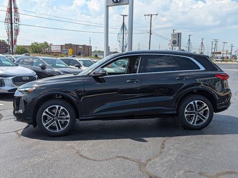 Certified 2025 Audi Q5 Premium AWD/4WD image 4