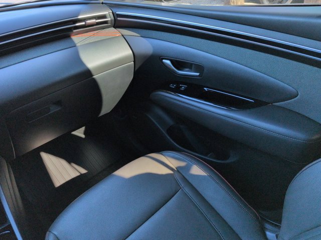 Certified 2023 Hyundai Santa Cruz Limited AWD/4WD image 18