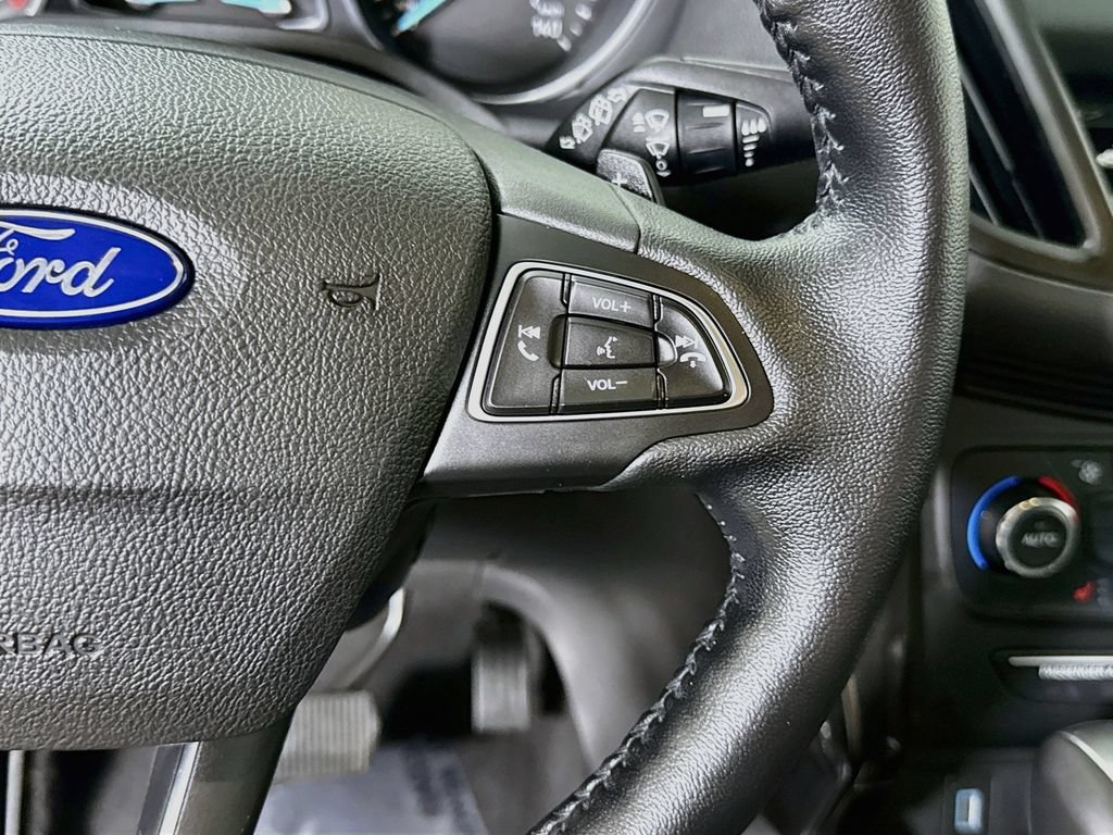 Used 2017 Ford Escape Titanium AWD/4WD image 21