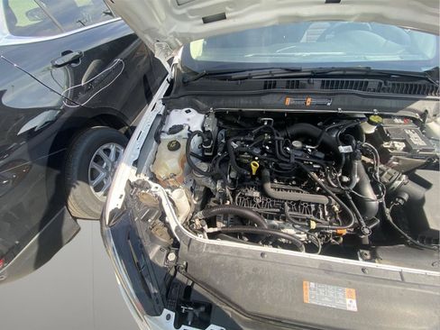Used 2020 Ford Fusion SE FWD image 28
