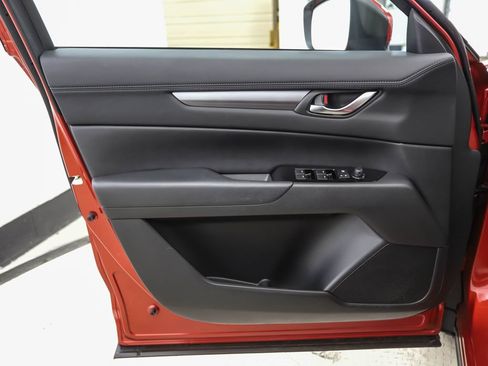 Used 2023 MAZDA CX-5 AWD 2.5 S w/ Preferred Package image 9