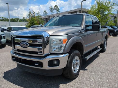 Used 2011 Ford F250 XLT w/ XLT Premium Pkg AWD/4WD image 2