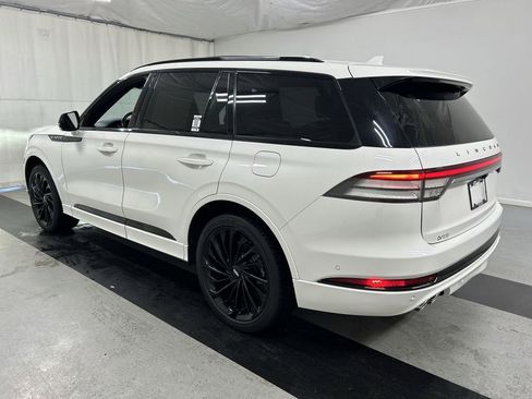 Used 2022 Lincoln Aviator Reserve w/ Equipment Group 201A AWD/4WD image 7