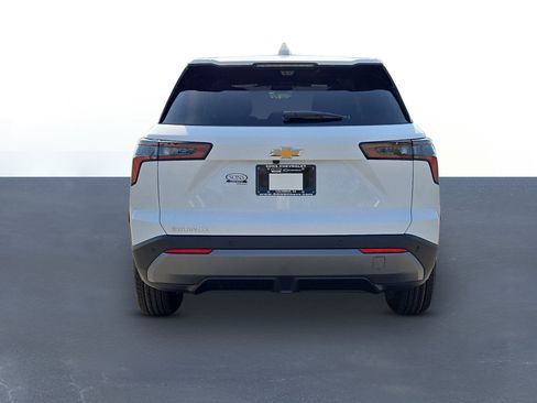 New 2026 Chevrolet Equinox LT w/ Safety and Technology Package FWD image 6