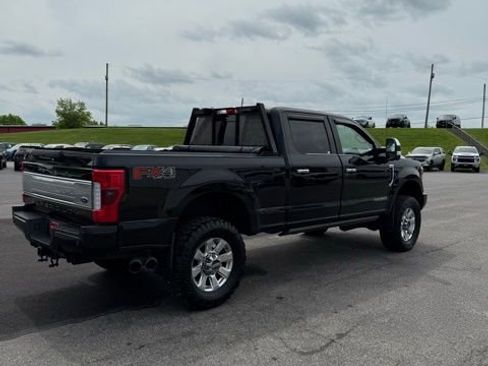 Used 2017 Ford F350 Platinum w/ Platinum Ultimate Package image 4