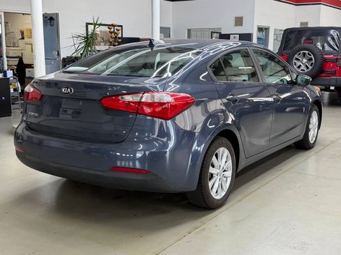 Used 2014 Kia Forte LX w/ Popular Package FWD image 2