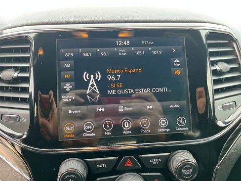 Used 2019 Jeep Grand Cherokee Limited image 15