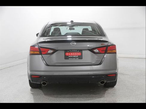 Used 2024 Nissan Altima 2.5 SR AWD/4WD image 18