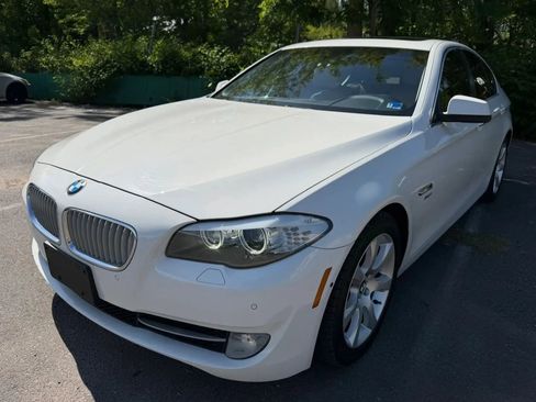 Used 2011 BMW 550i xDrive Sedan AWD/4WD image 1