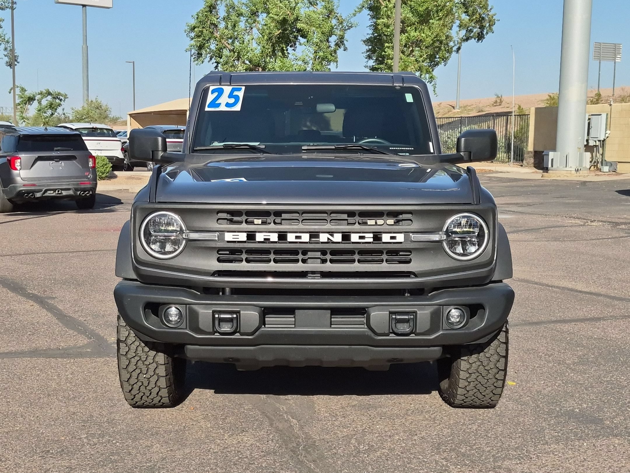 Used 2025 Ford Bronco Big Bend w/ Black Diamond Package AWD/4WD image 2