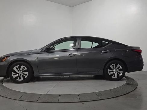Certified 2025 Nissan Altima 2.5 S FWD image 2