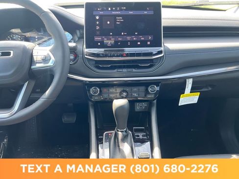 New 2026 Jeep Compass Latitude AWD/4WD image 17