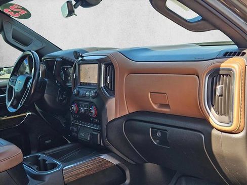 Used 2022 Chevrolet Silverado 3500 High Country w/ Z71 Off-Road Package AWD/4WD image 21