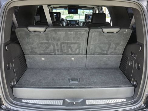 Used 2018 Cadillac Escalade Platinum AWD/4WD image 39