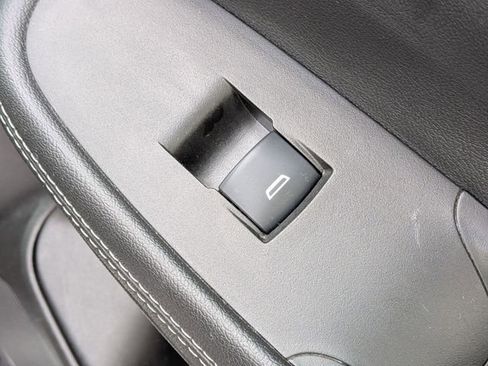 Used 2022 Buick Encore GX Select image 35