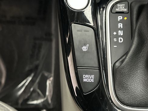 Used 2024 Kia Soul EX image 37