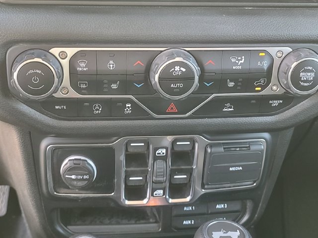 Used 2024 Jeep Wrangler Unlimited Sport AWD/4WD image 17