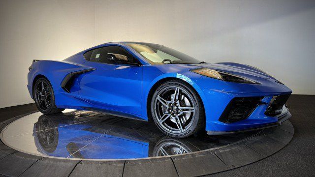 Used 2024 Chevrolet Corvette Stingray Premium Cpe w/ Z51 Performance Package RWD image 14