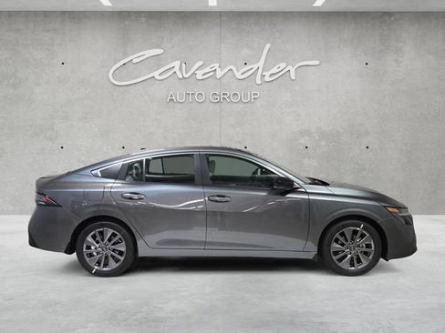 New 2026 Nissan Sentra SL w/ Floor Mat Package FWD image 17
