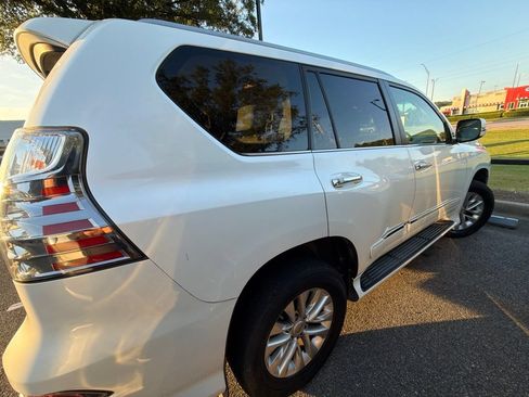Used 2018 Lexus GX 460 Premium w/ Premium Package AWD/4WD image 5