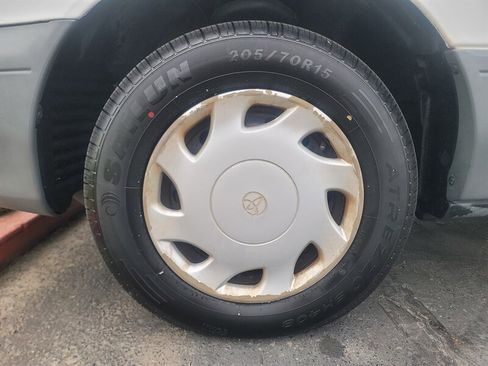 Used 1999 Toyota Sienna CE image 21