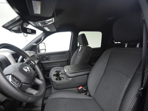 New 2026 RAM 3500 Tradesman AWD/4WD image 39