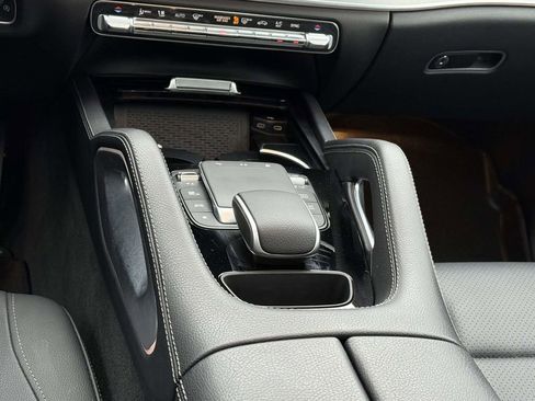 Used 2024 Mercedes-Benz GLE 350 4MATIC w/ Panoramic Roof image 19