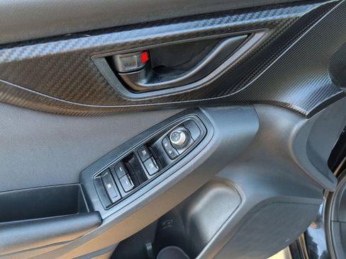 Used 2020 Subaru Crosstrek 2.0i Premium w/ Moonroof Package 2 image 25