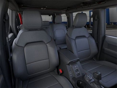 New 2025 Ford Bronco Big Bend w/ Black Diamond Package image 10