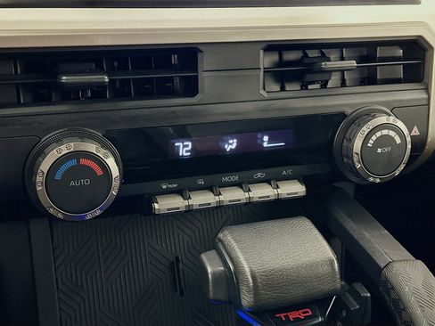 Used 2024 Toyota Tacoma TRD Off-Road image 24