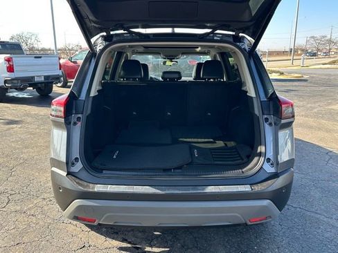 Certified 2023 Nissan Rogue SV w/ SV Premium B Package image 16