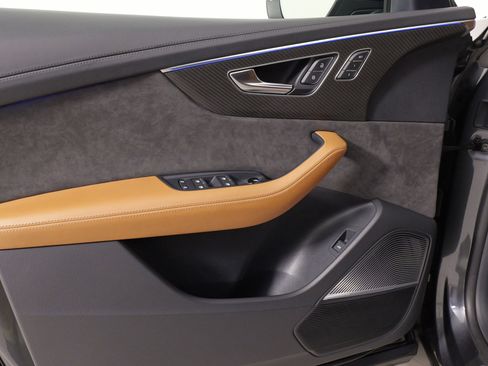 Used 2022 Audi RS Q8 image 26