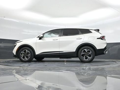 Used 2024 Kia Sportage LX FWD image 37