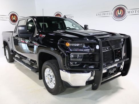 Used 2022 Chevrolet Silverado 2500 LT w/ Convenience Package AWD/4WD image 26
