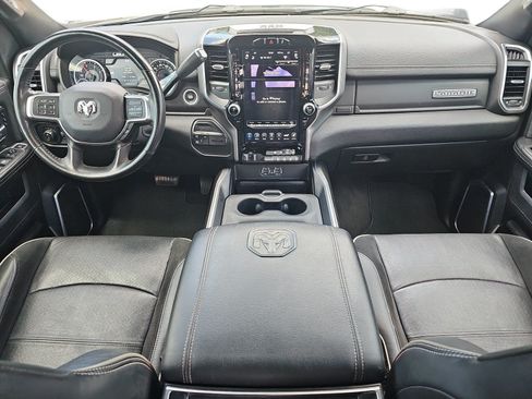 Used 2021 RAM 2500 Laramie w/ Night Edition AWD/4WD image 9