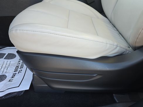 Certified 2025 Lincoln Aviator AWD w/ Equipment Group 101A image 28