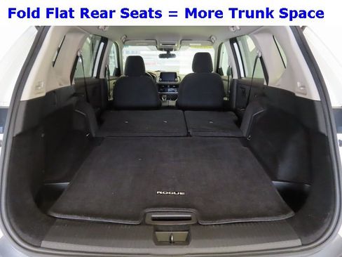 Used 2023 Nissan Rogue S image 31