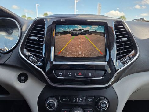 Used 2020 Jeep Cherokee Limited w/ Technology Group FWD image 37