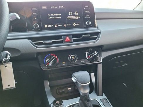 New 2025 Kia Seltos LX image 14